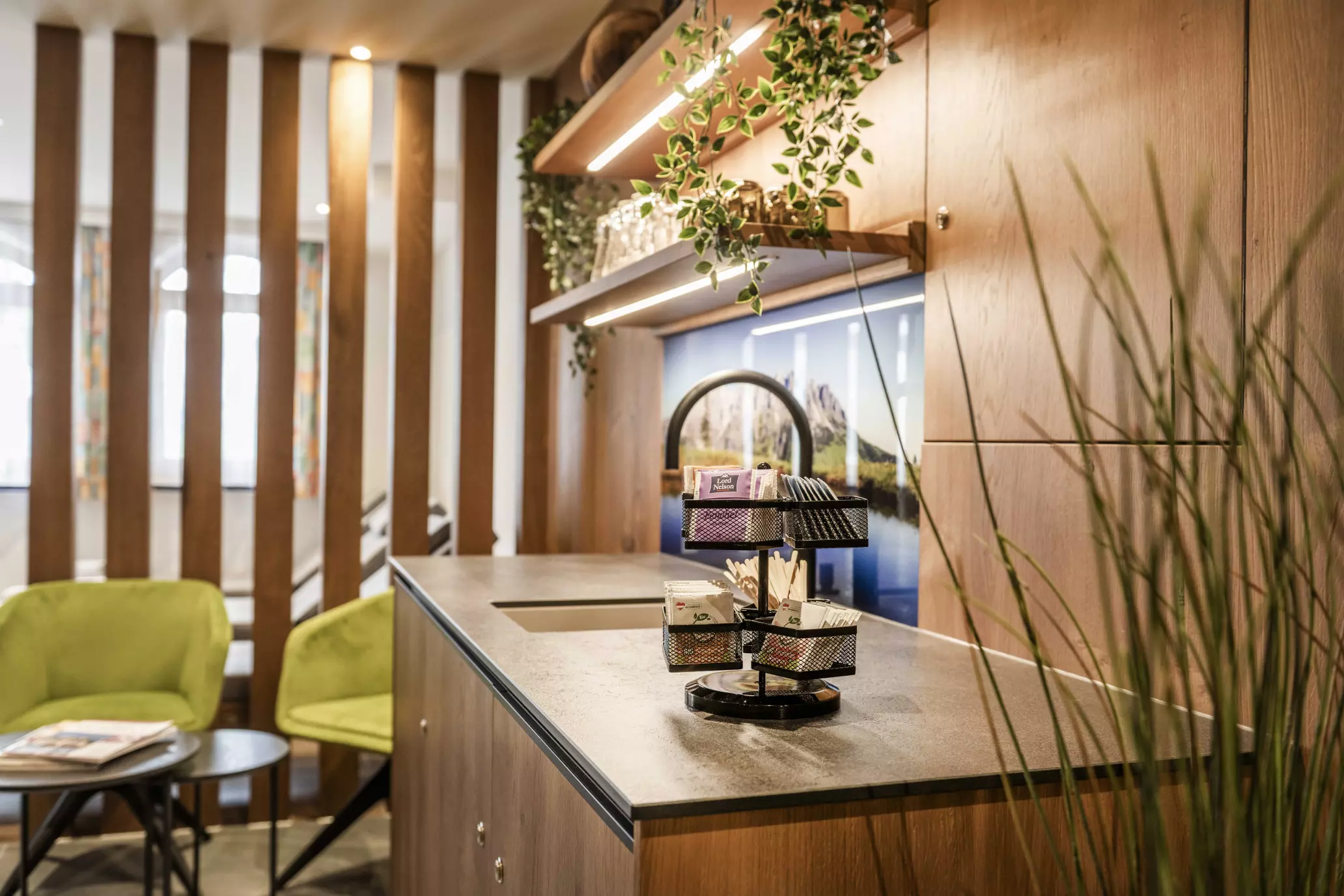 Teestation im Wellnessbereich